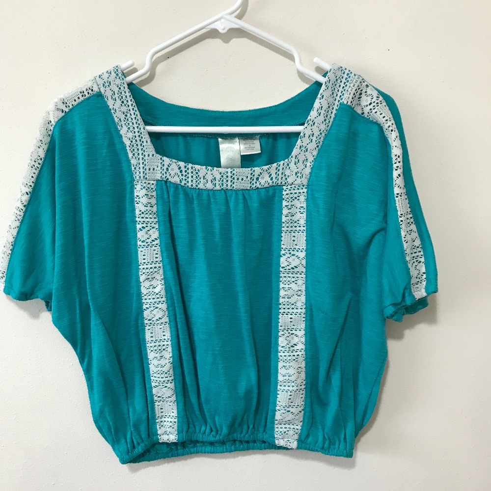 Macy's Cropped Blue-Green Blouse Juniors Size M